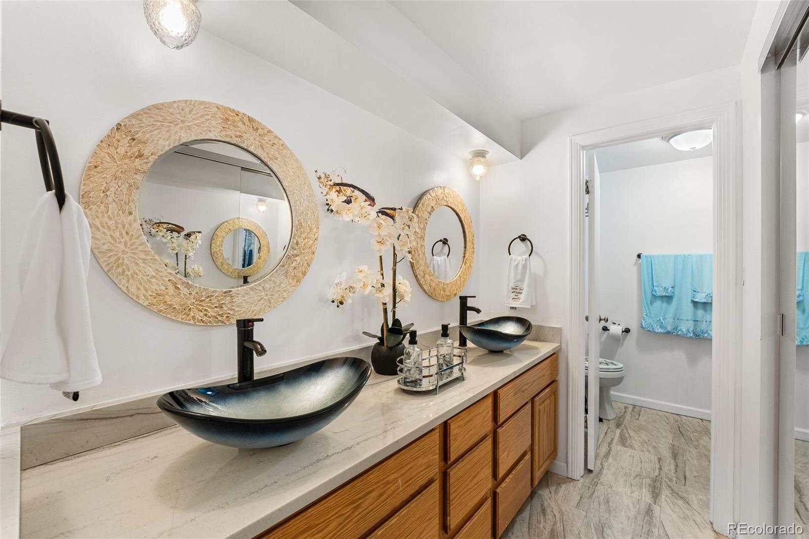 MLS Image #19 for 3191 s holly place,denver, Colorado
