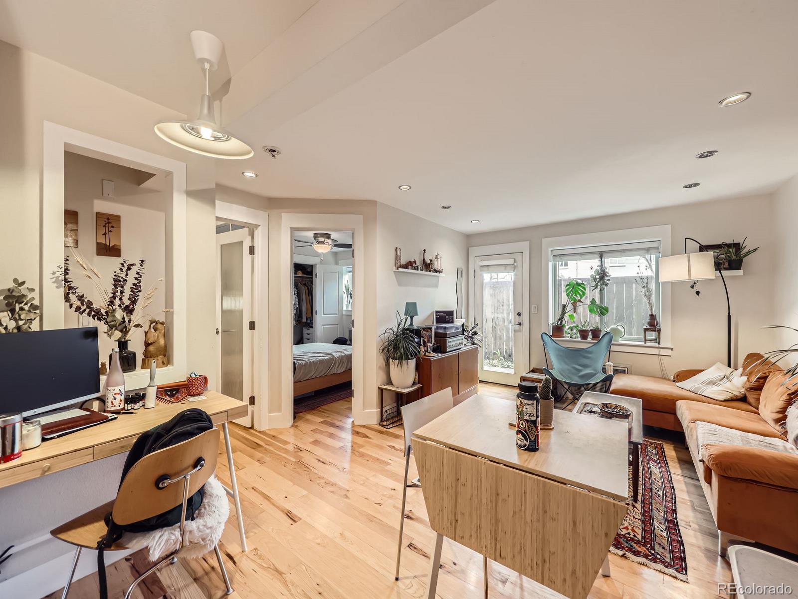 MLS Image #12 for 2460 w caithness place,denver, Colorado