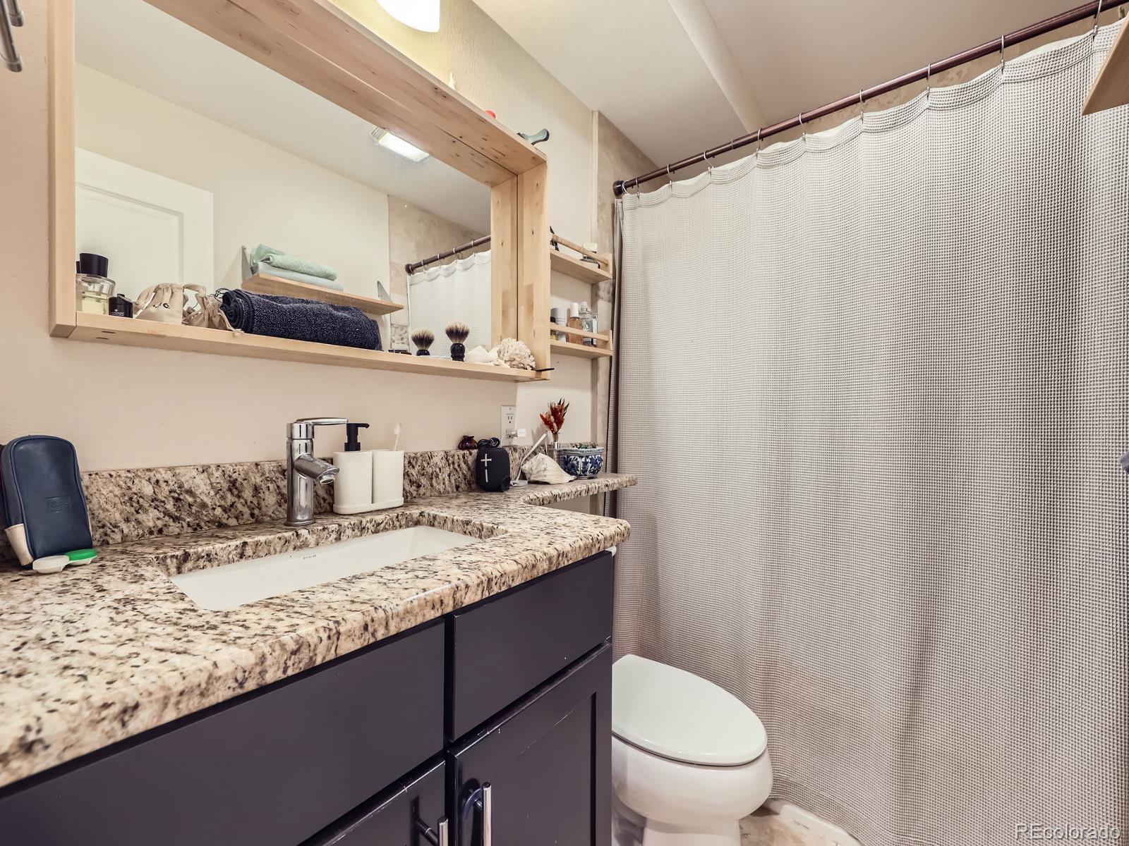 MLS Image #14 for 2460 w caithness place,denver, Colorado