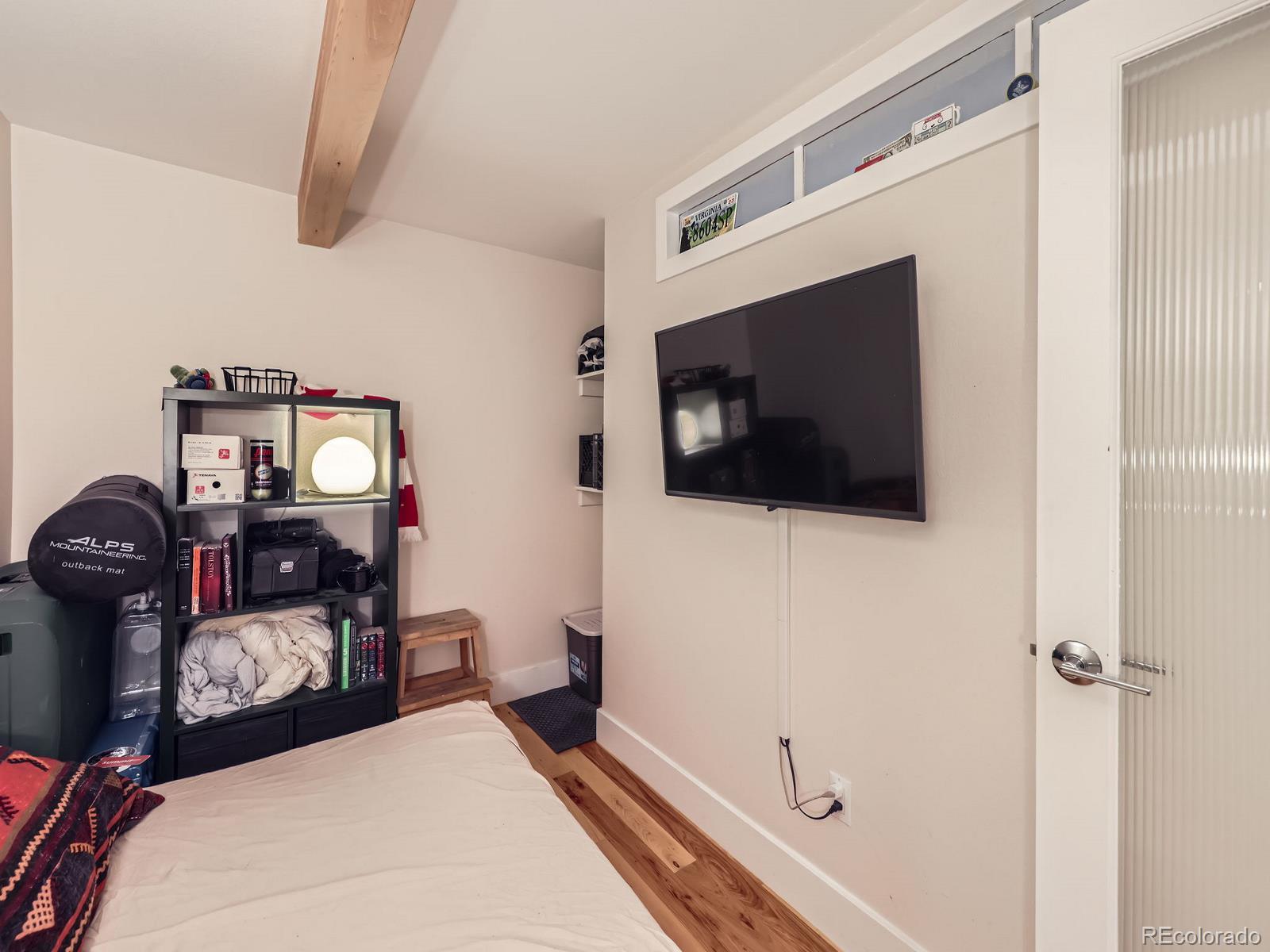 MLS Image #15 for 2460 w caithness place,denver, Colorado