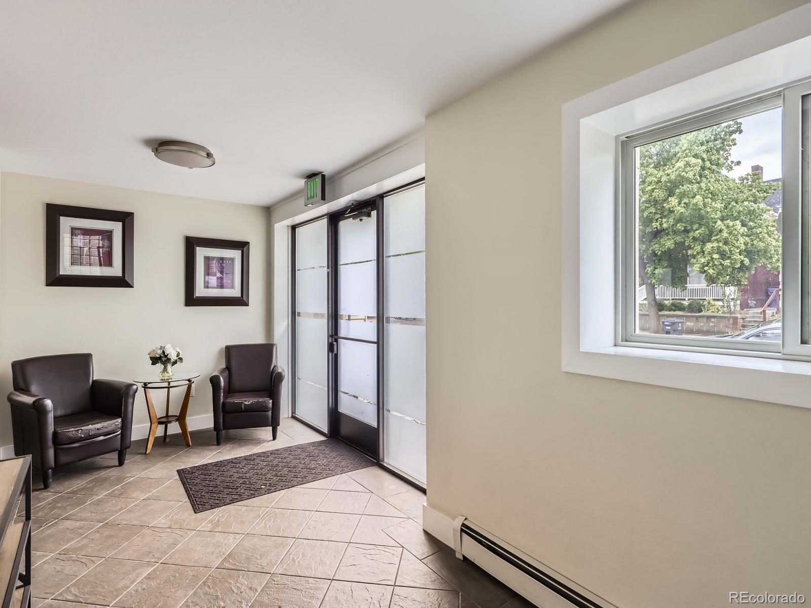 MLS Image #5 for 2460 w caithness place,denver, Colorado