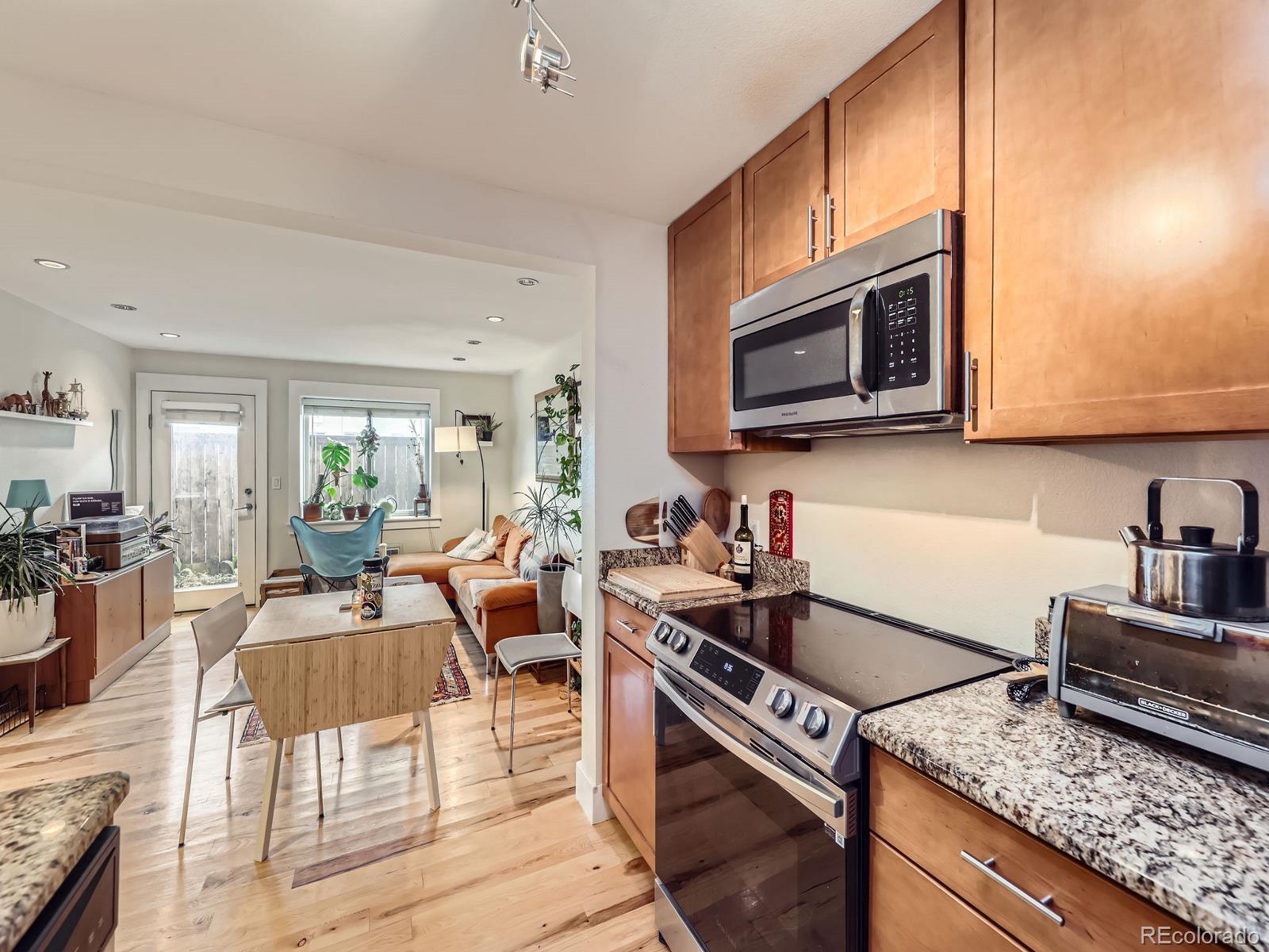 MLS Image #7 for 2460 w caithness place,denver, Colorado