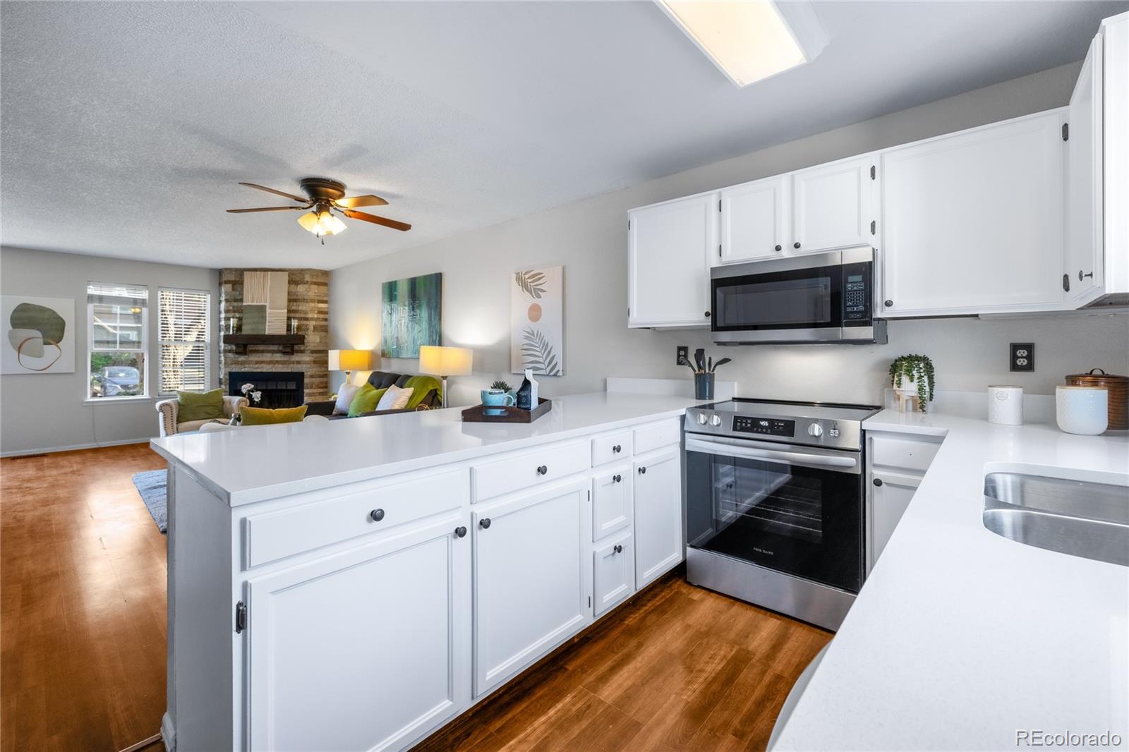 MLS Image #3 for 1239 s flower circle,lakewood, Colorado