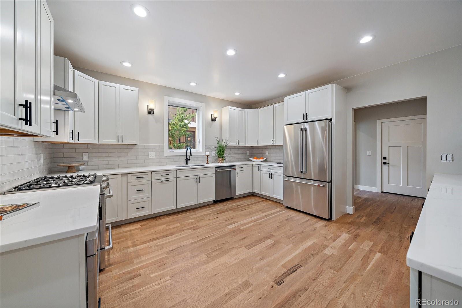 MLS Image #10 for 5838 s louthan street,littleton, Colorado
