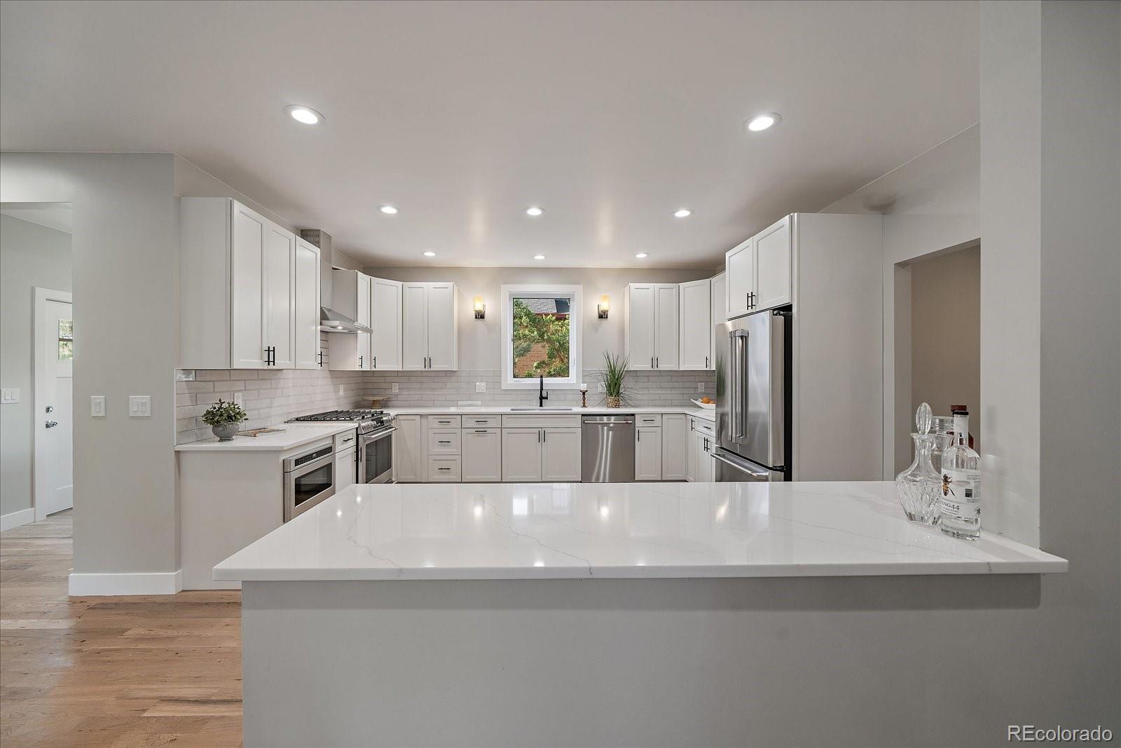 MLS Image #11 for 5838 s louthan street,littleton, Colorado