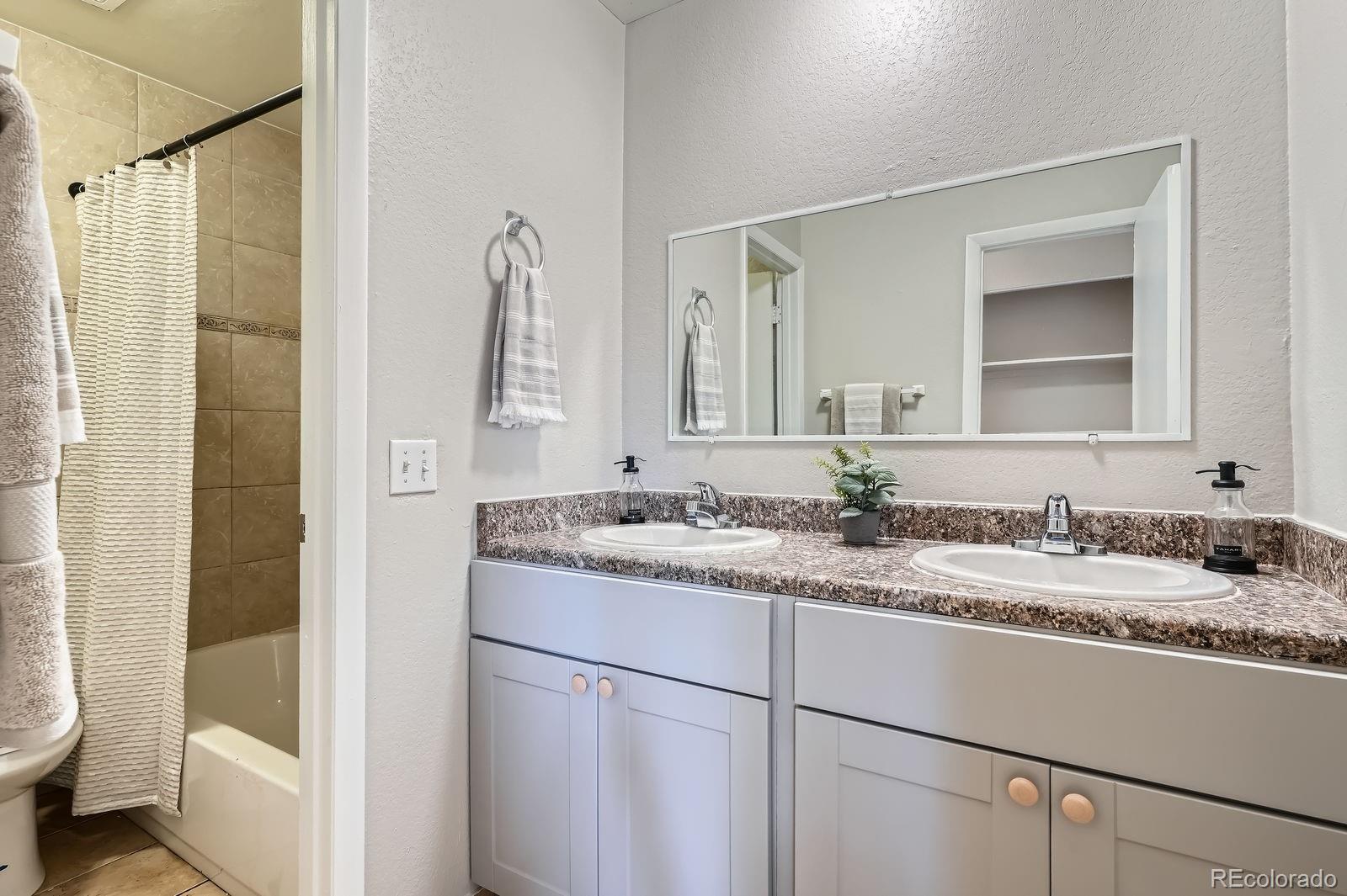 MLS Image #17 for 7995 e mississippi avenue,denver, Colorado