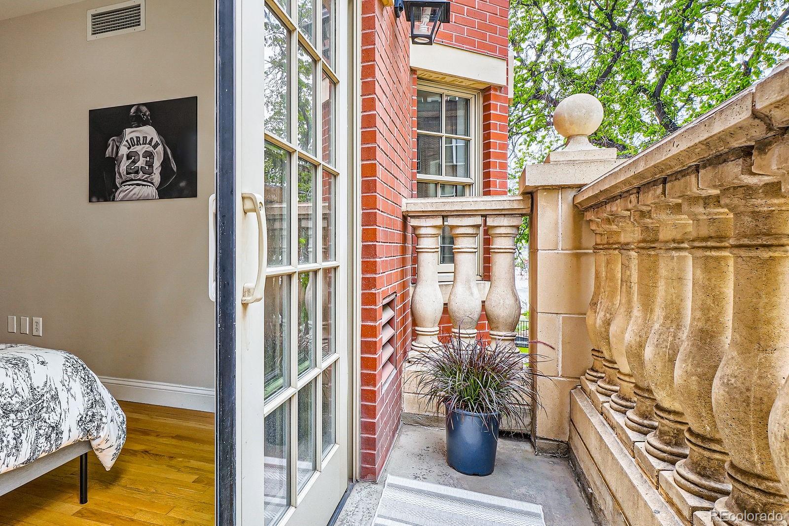 MLS Image #15 for 1950 n logan street,denver, Colorado