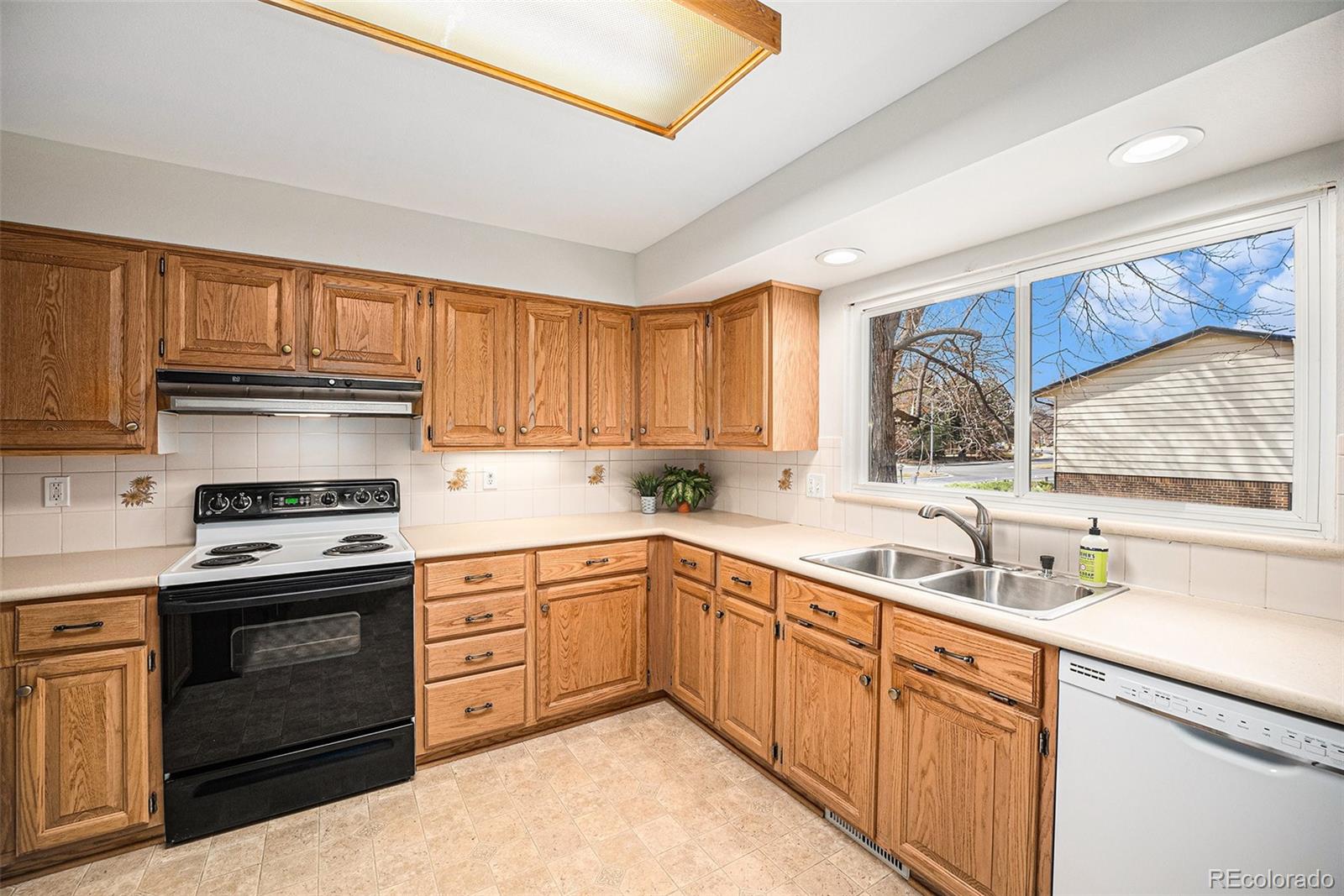 MLS Image #10 for 1529  ashcroft drive,longmont, Colorado