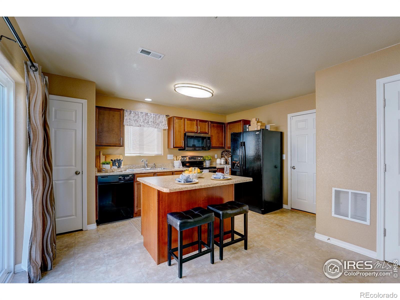 MLS Image #7 for 3865  falconry drive,colorado springs, Colorado