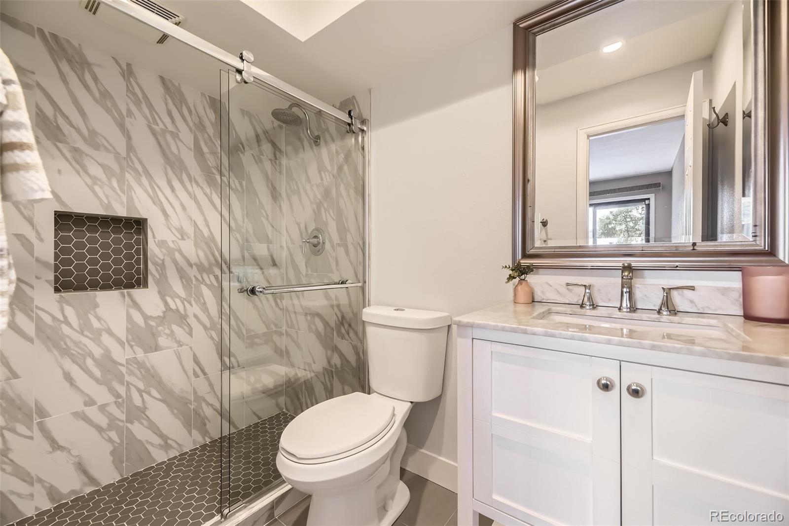 MLS Image #14 for 381 s ames street,lakewood, Colorado