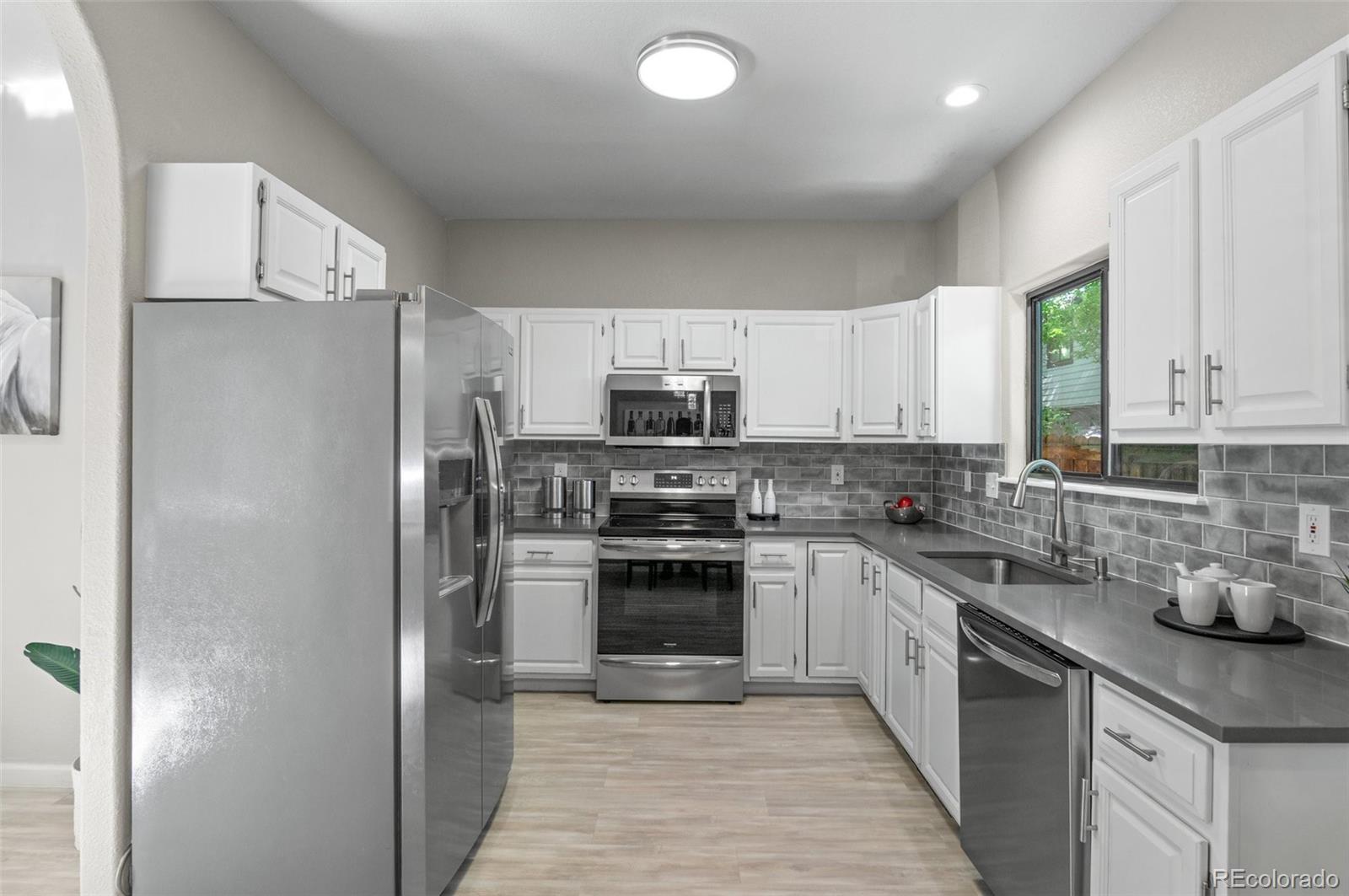 MLS Image #8 for 10693 w 63rd drive,arvada, Colorado
