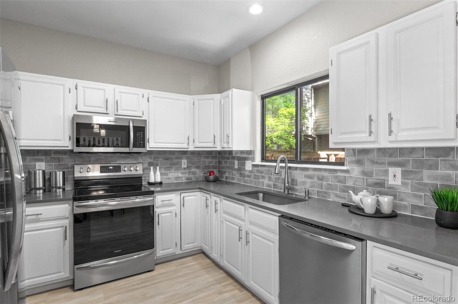 MLS Image #9 for 10693 w 63rd drive,arvada, Colorado