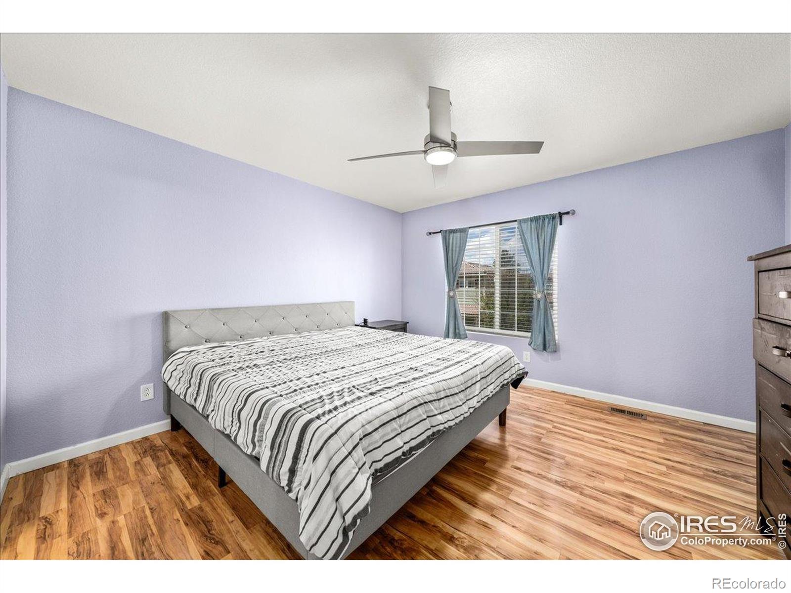 MLS Image #13 for 21562 e 47th avenue,denver, Colorado