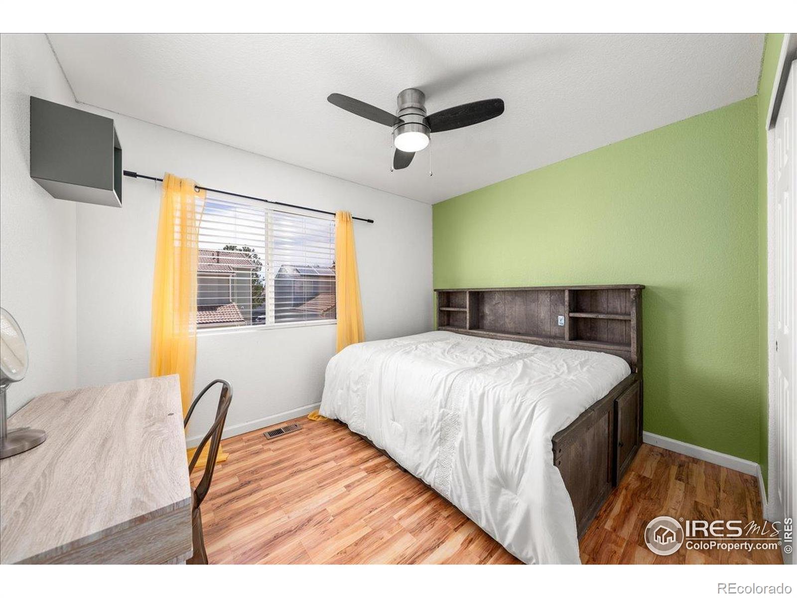 MLS Image #17 for 21562 e 47th avenue,denver, Colorado