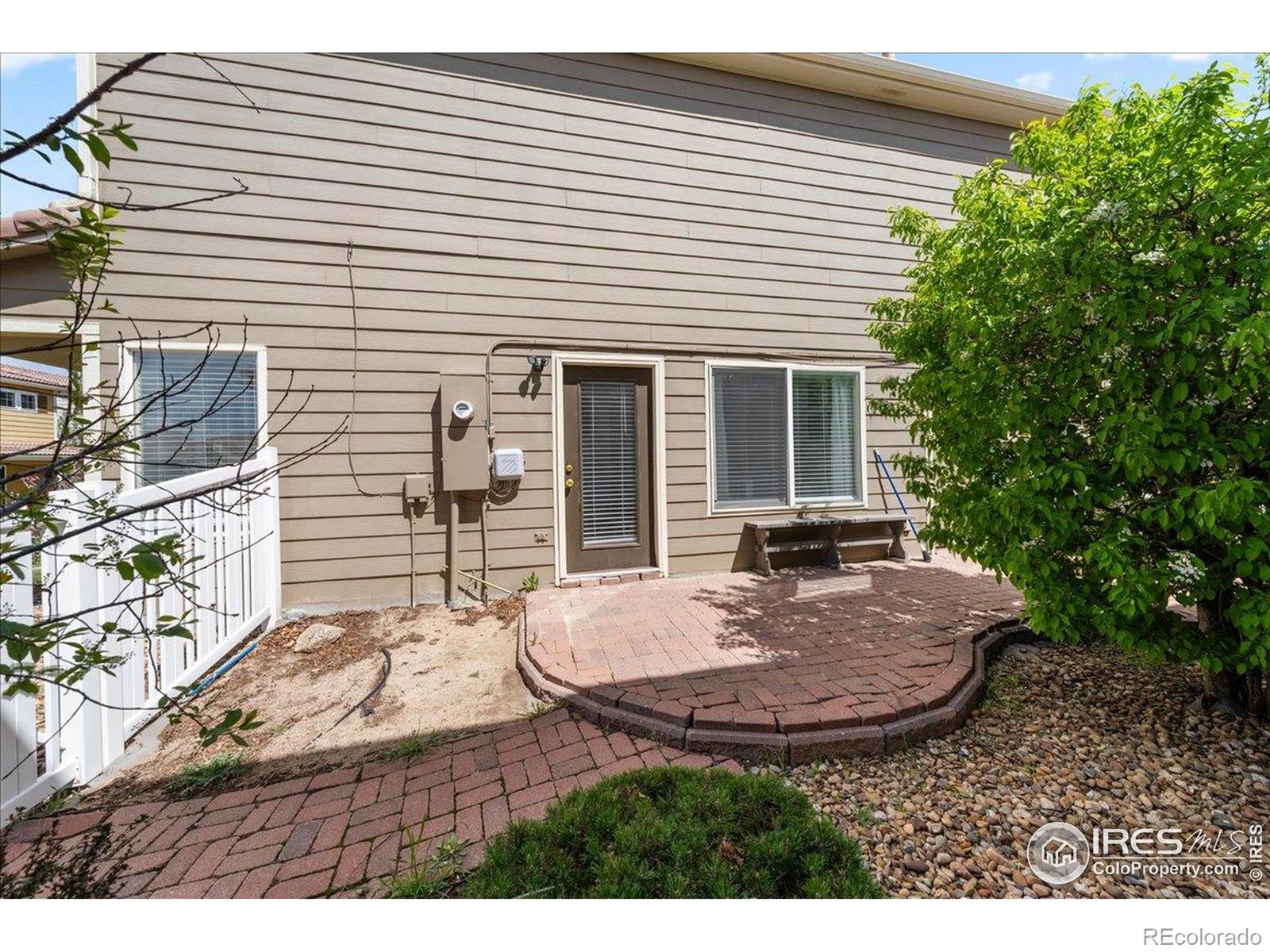 MLS Image #24 for 21562 e 47th avenue,denver, Colorado