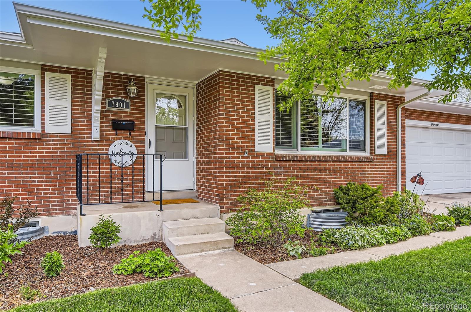 MLS Image #2 for 7901 e kenyon drive,denver, Colorado