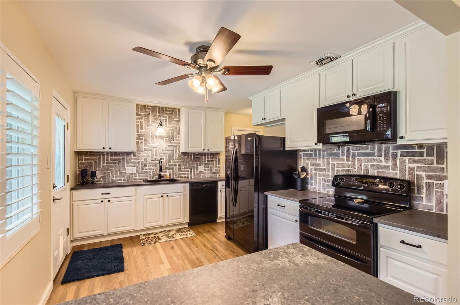 MLS Image #8 for 7901 e kenyon drive,denver, Colorado