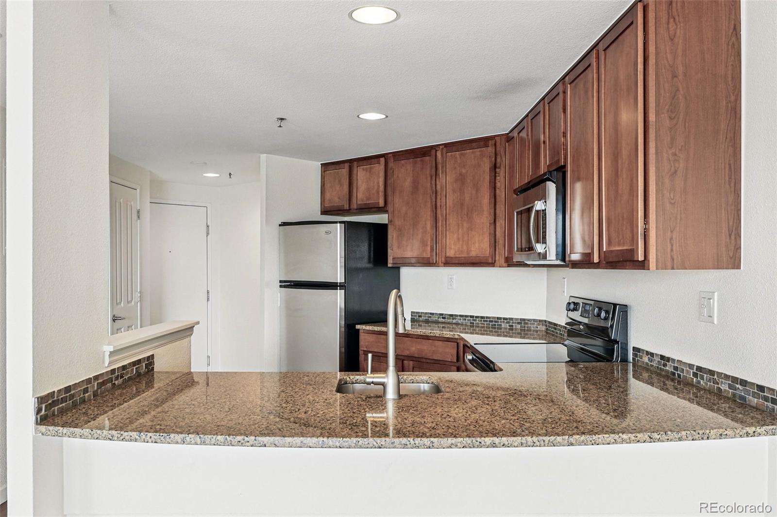 MLS Image #3 for 100  park avenue,denver, Colorado