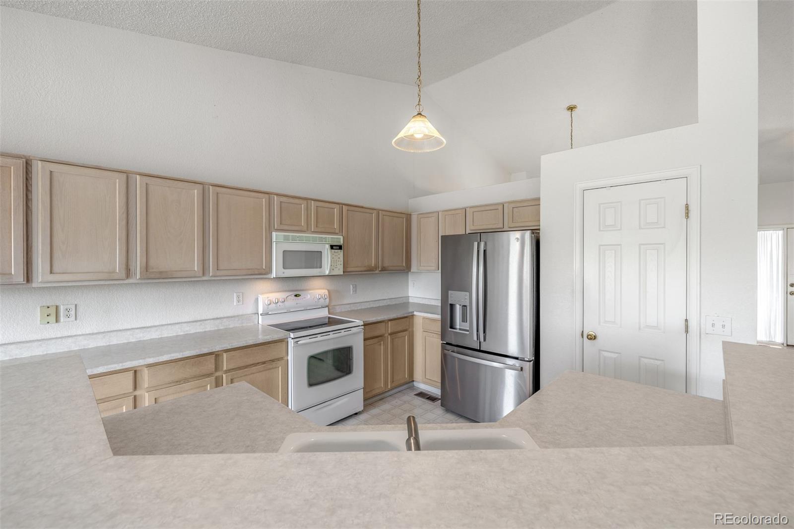 MLS Image #2 for 5335 s lisbon way,centennial, Colorado