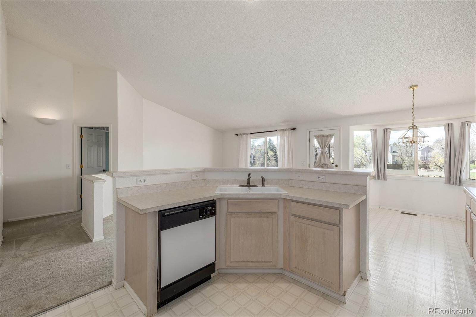 MLS Image #4 for 5335 s lisbon way,centennial, Colorado