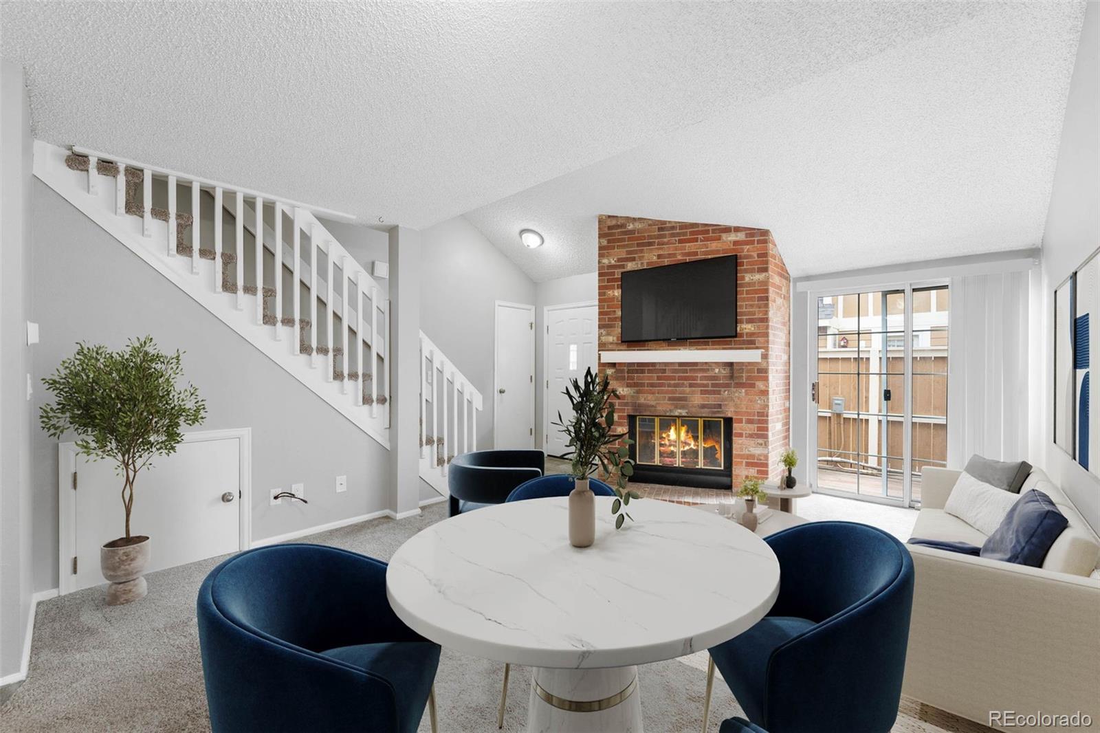 MLS Image #2 for 14343 e dickinson drive,aurora, Colorado