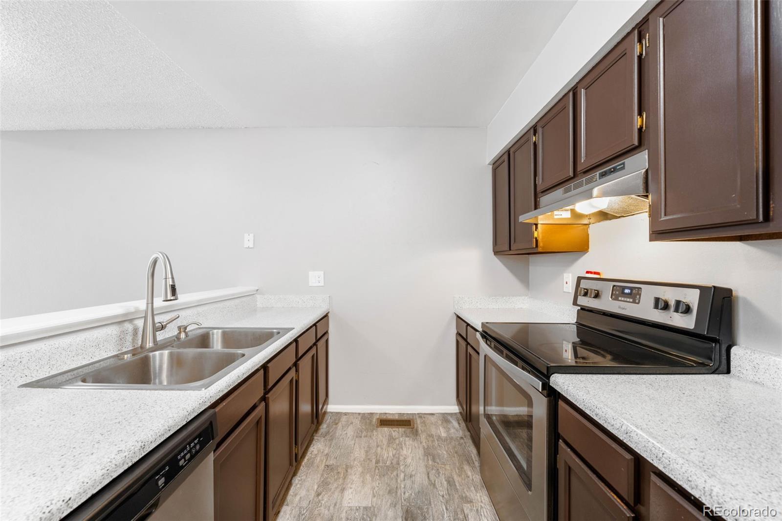MLS Image #7 for 14343 e dickinson drive,aurora, Colorado