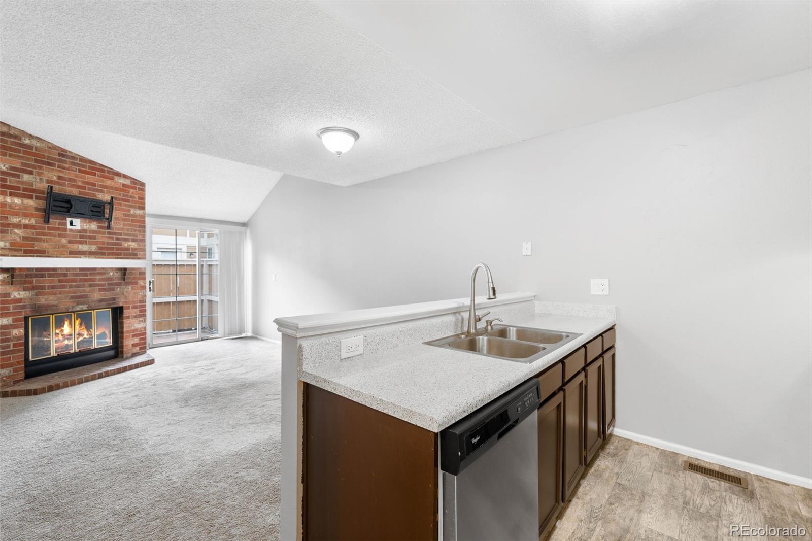 MLS Image #8 for 14343 e dickinson drive,aurora, Colorado