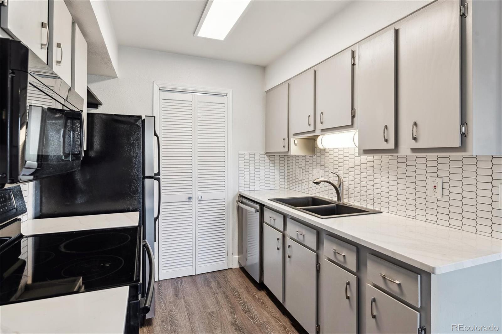 MLS Image #6 for 1820  newland court,lakewood, Colorado