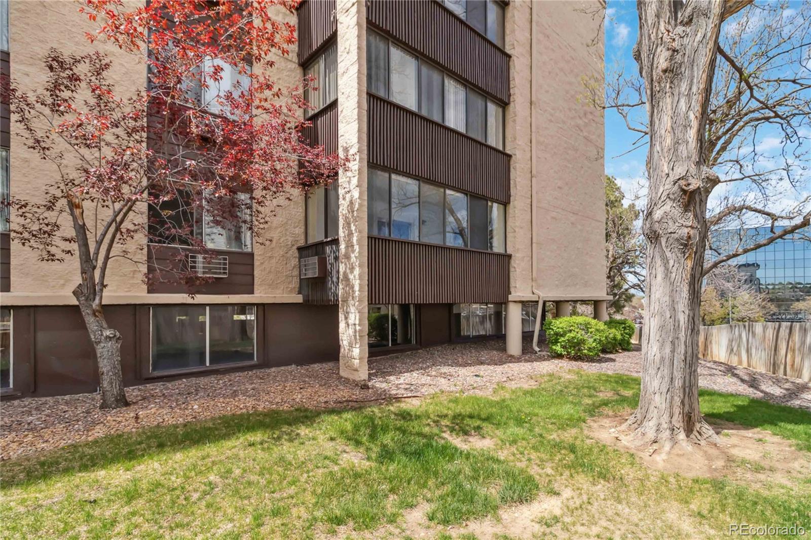 MLS Image #27 for 3470 s poplar street,denver, Colorado