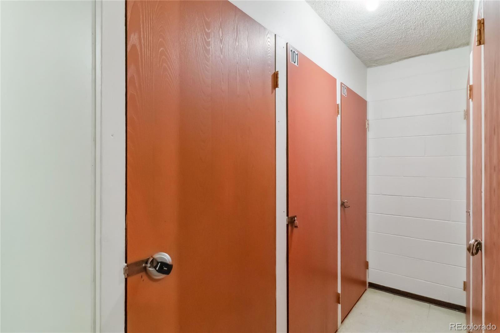 MLS Image #6 for 3470 s poplar street,denver, Colorado