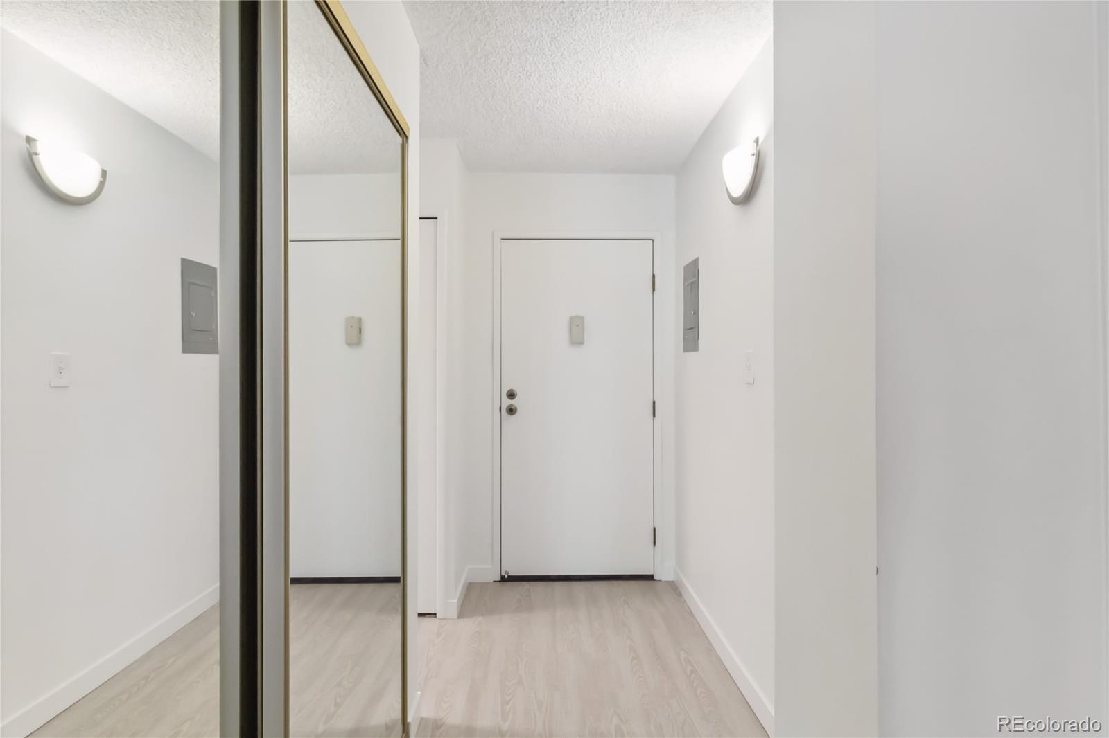 MLS Image #7 for 3470 s poplar street,denver, Colorado