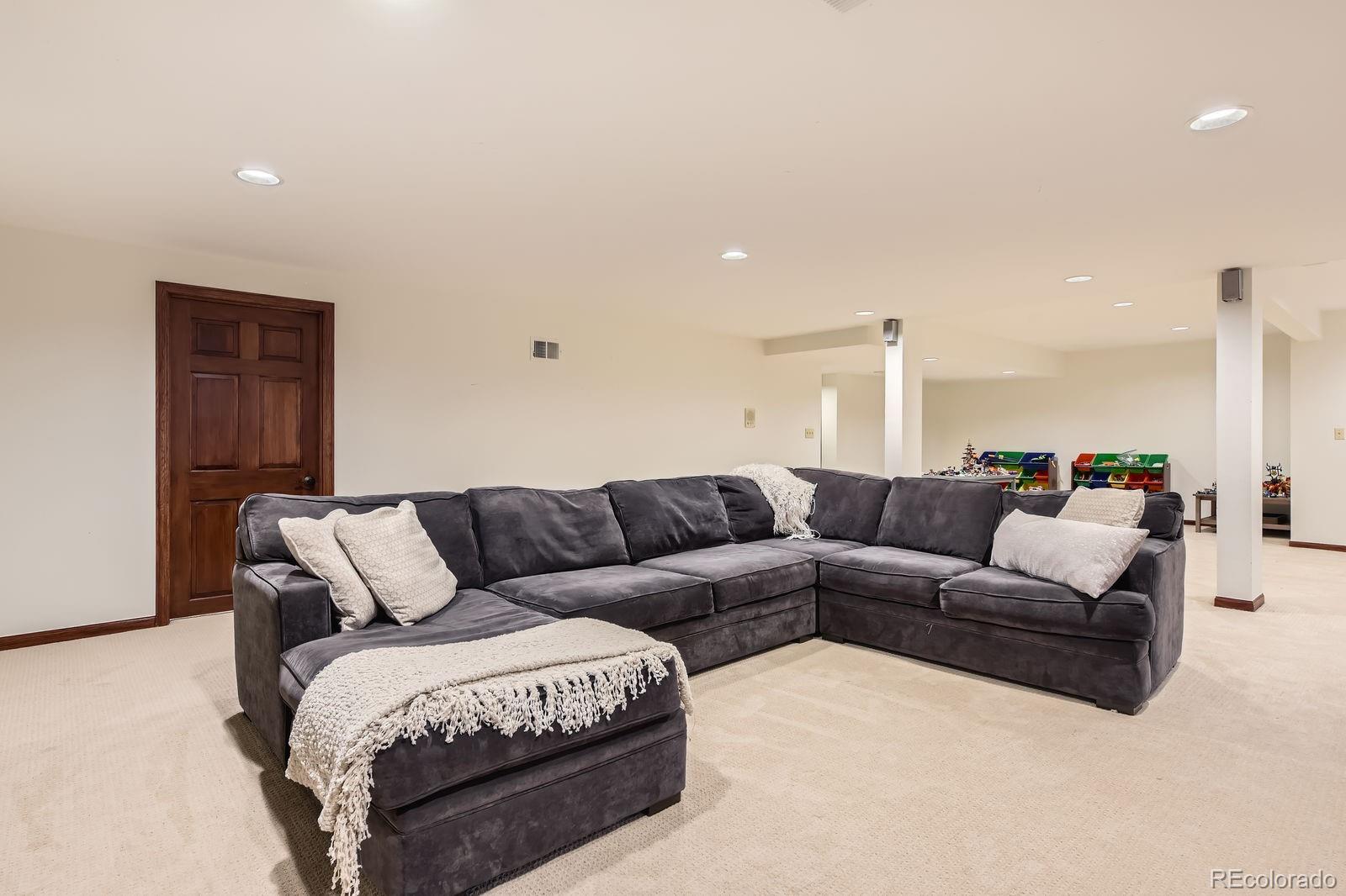 MLS Image #40 for 5390 s geneva street,englewood, Colorado