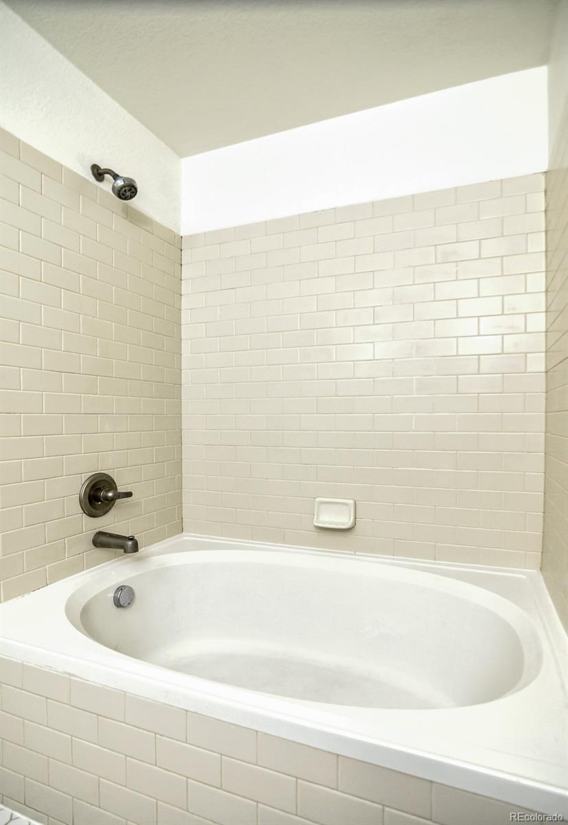 MLS Image #13 for 3854 s dayton way,aurora, Colorado