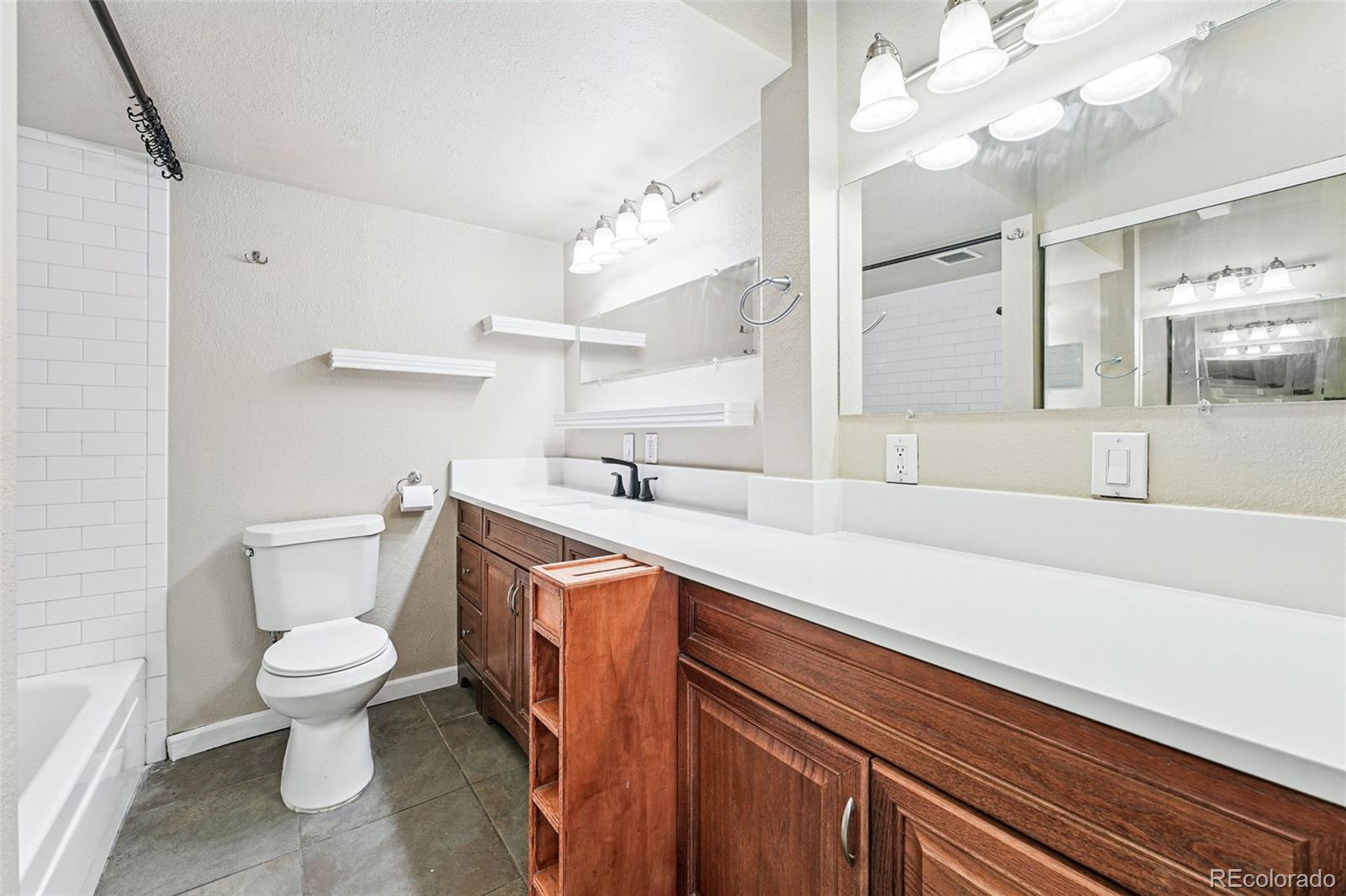 MLS Image #12 for 1441 n humboldt street 204,denver, Colorado