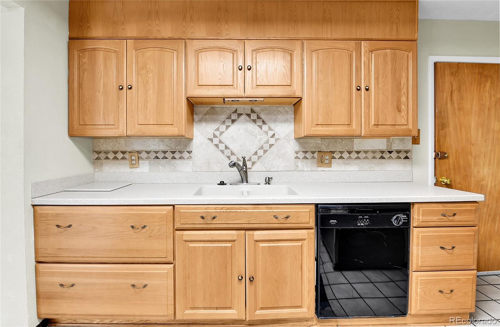 MLS Image #13 for 460 s taft street,lakewood, Colorado