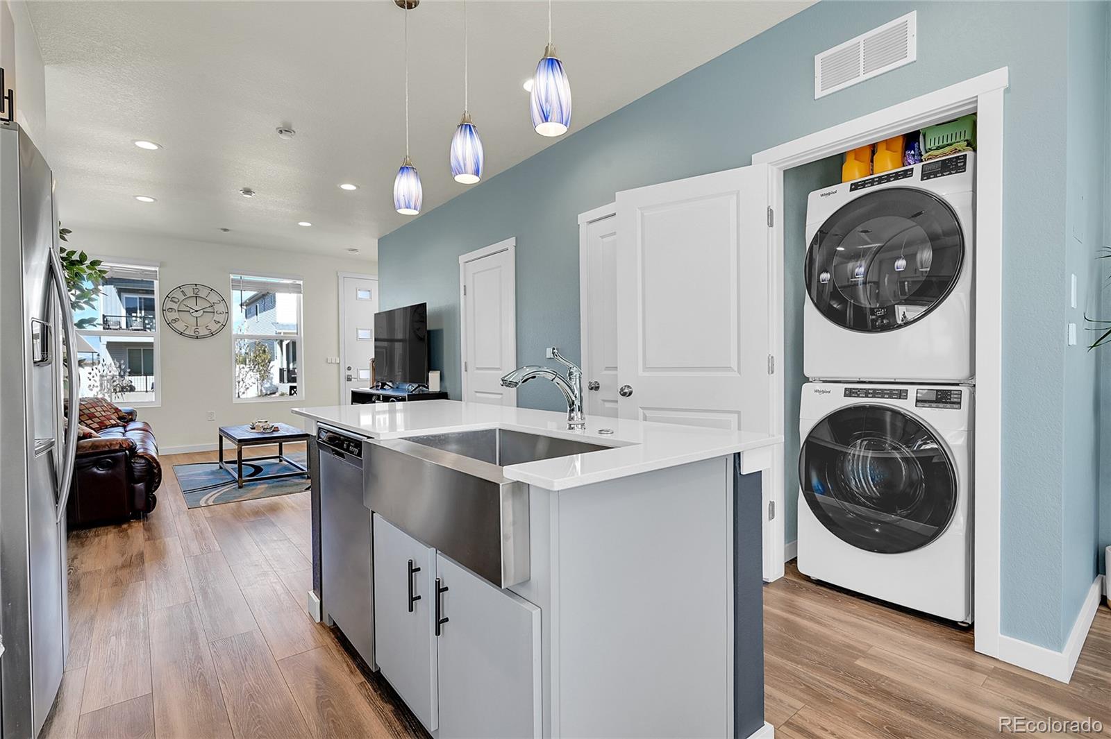 MLS Image #10 for 18284 e 49th place,denver, Colorado