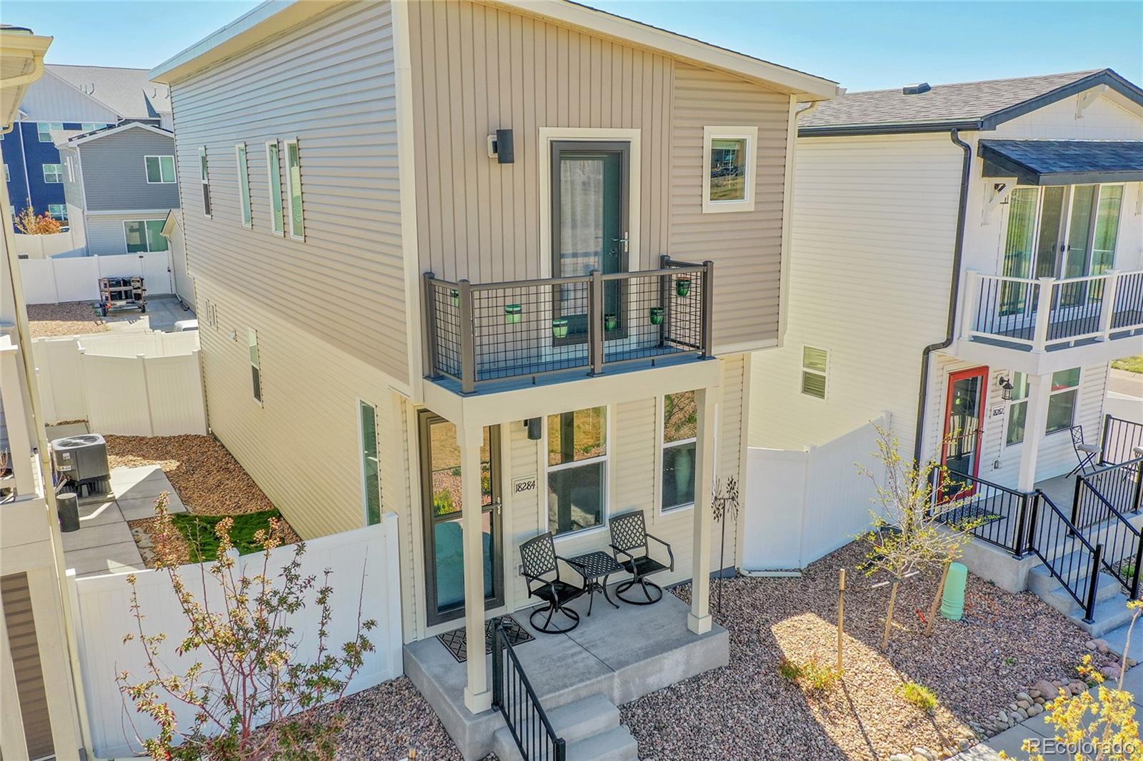 MLS Image #15 for 18284 e 49th place,denver, Colorado