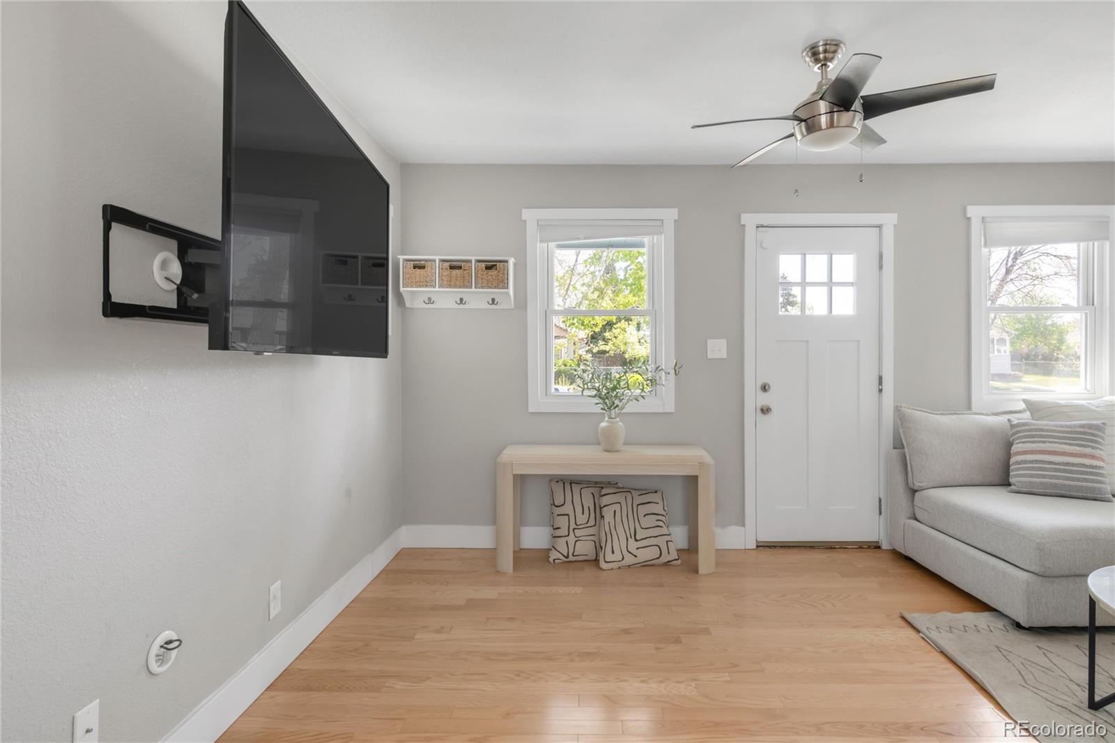 MLS Image #3 for 4933  grove street,denver, Colorado