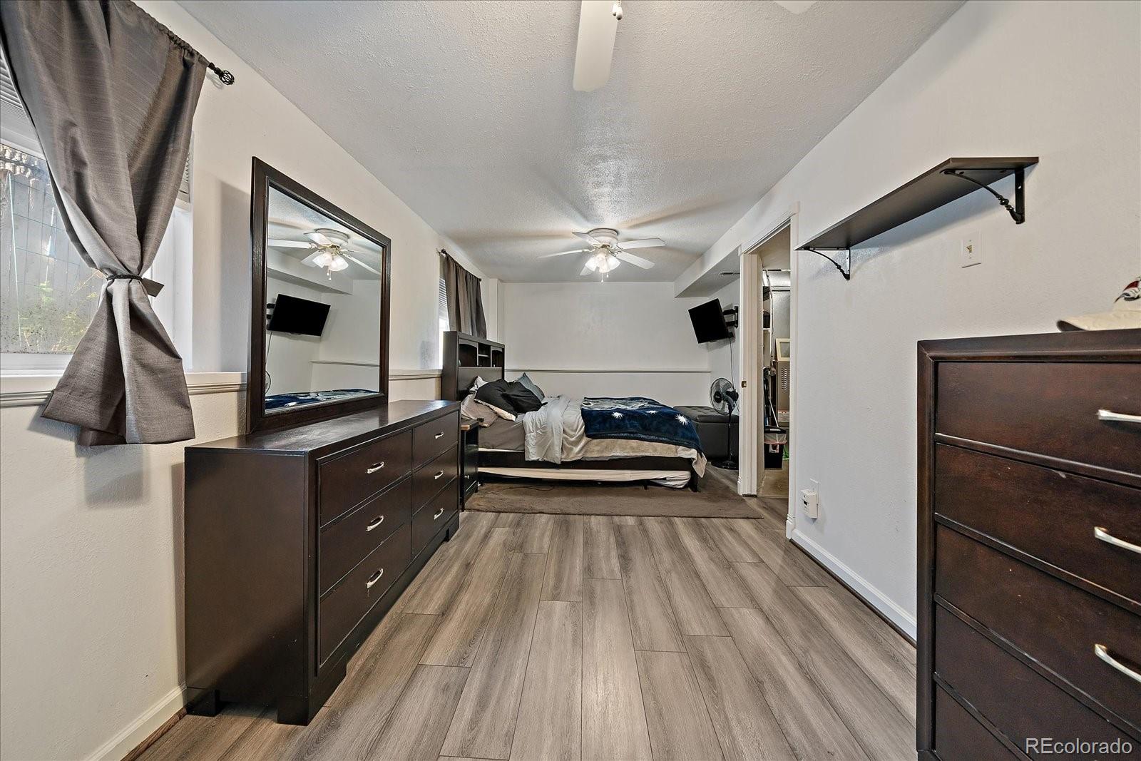 MLS Image #13 for 18902 e 17th avenue,aurora, Colorado