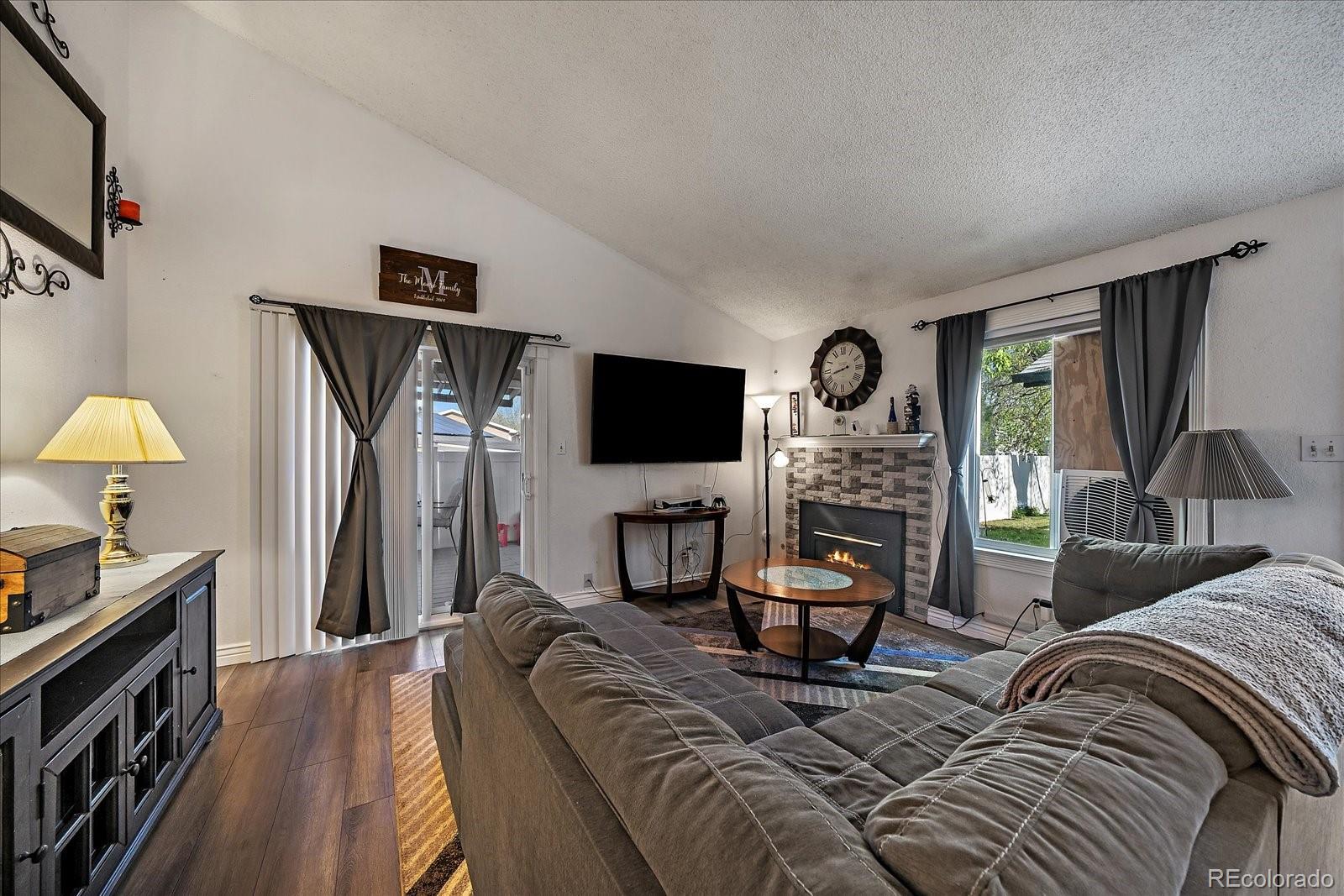 MLS Image #7 for 18902 e 17th avenue,aurora, Colorado