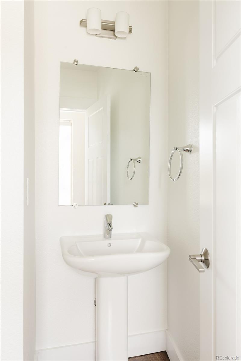 MLS Image #13 for 2869  kingston street,denver, Colorado