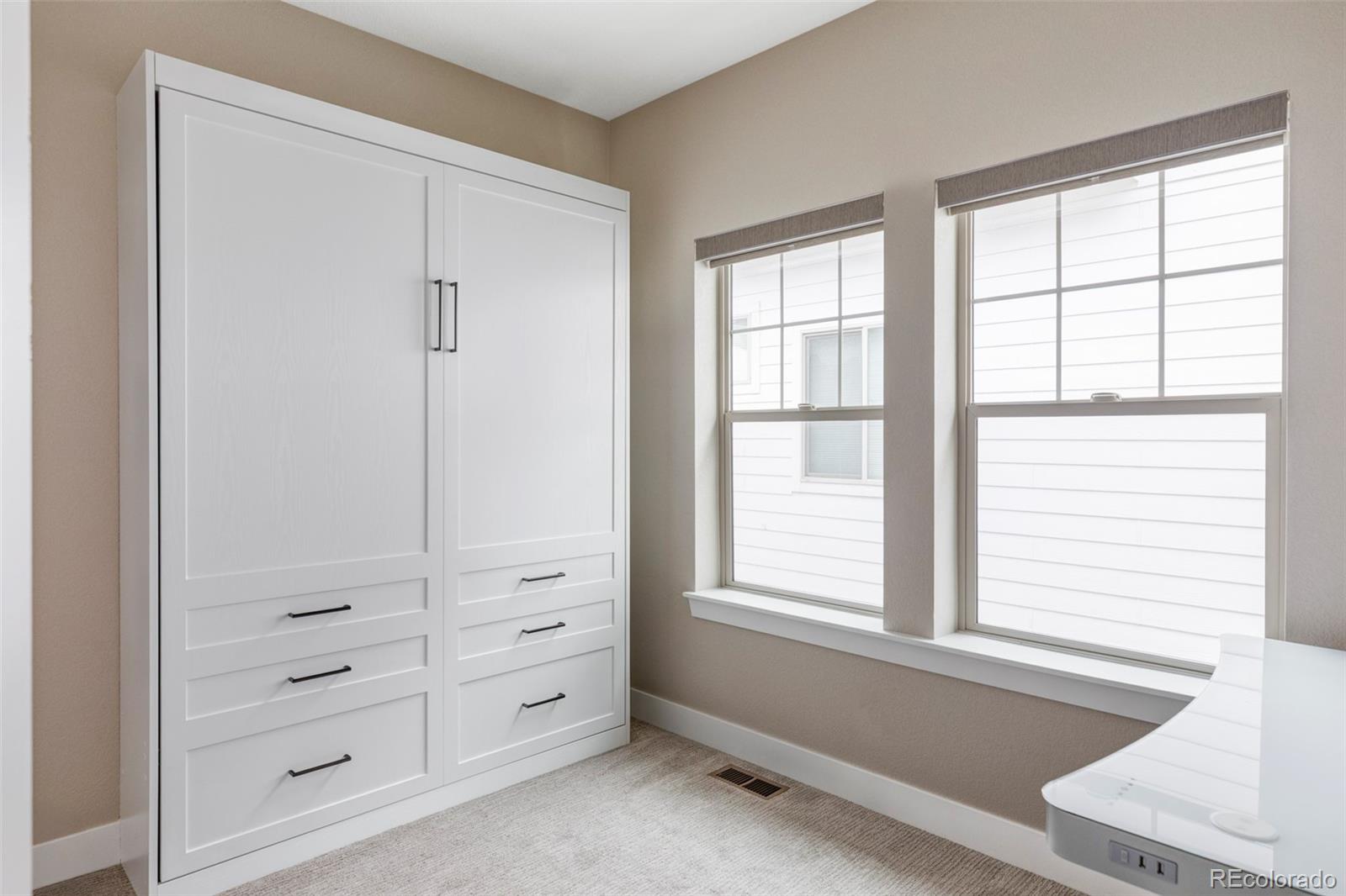 MLS Image #15 for 10384 e 60th place,denver, Colorado