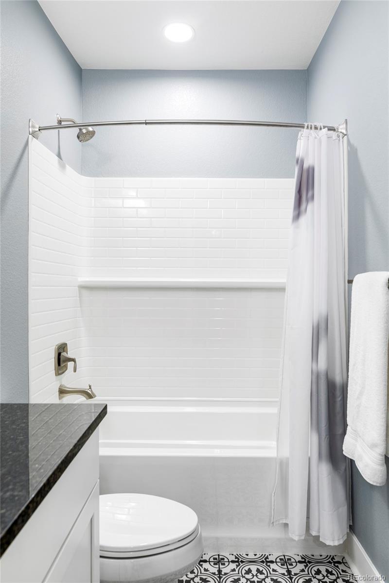 MLS Image #22 for 10384 e 60th place,denver, Colorado