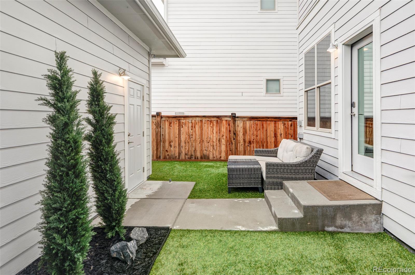 MLS Image #26 for 10384 e 60th place,denver, Colorado