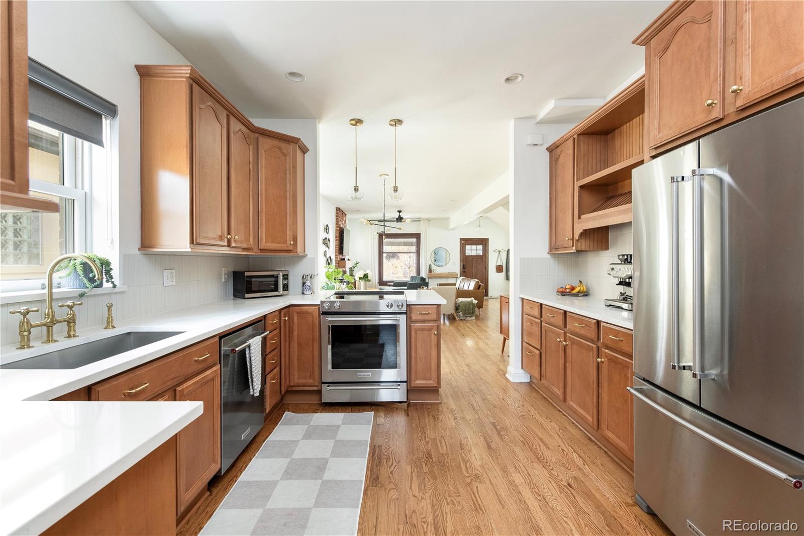 MLS Image #23 for 840 s pennsylvania street,denver, Colorado