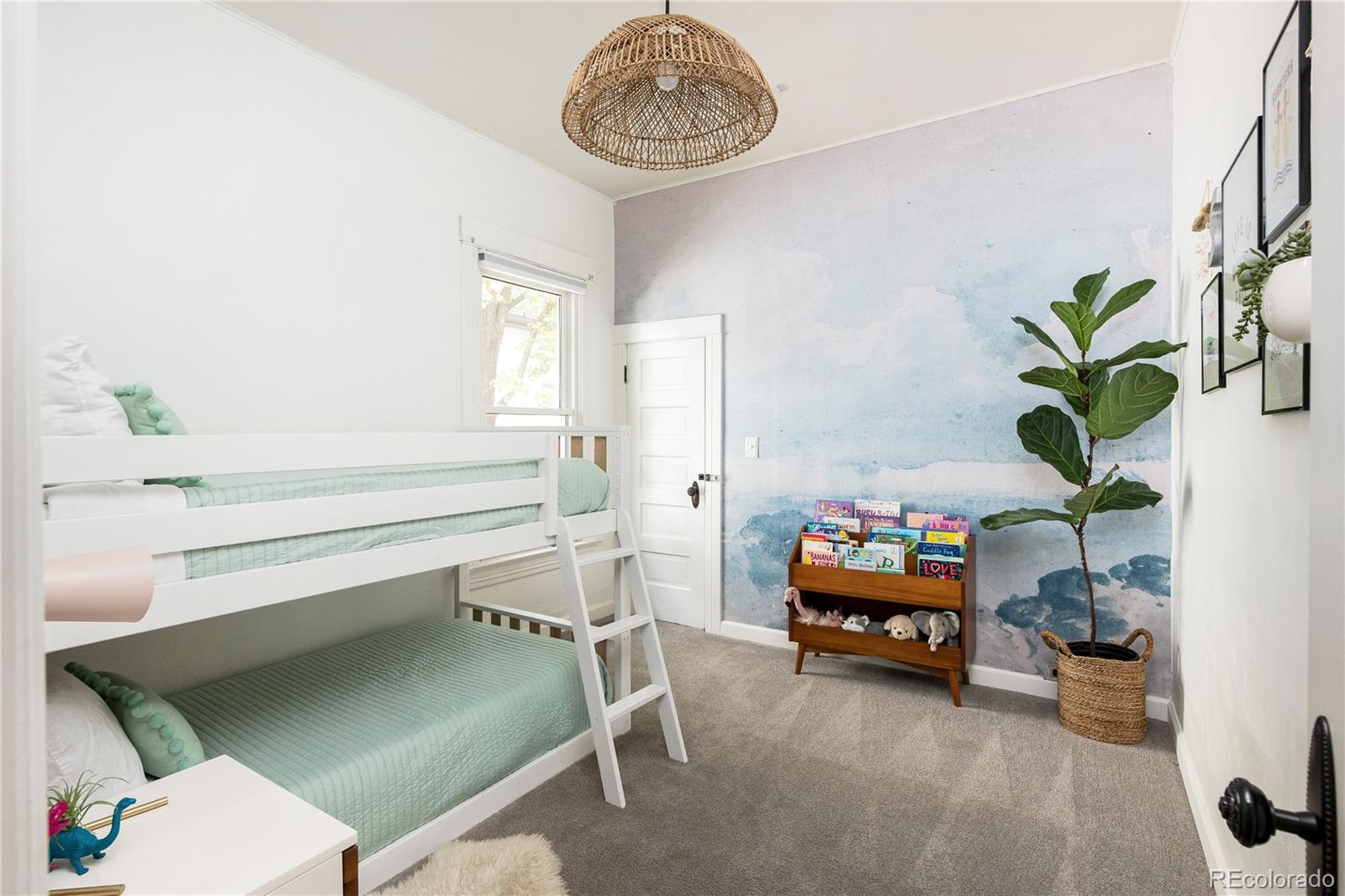 MLS Image #5 for 840 s pennsylvania street,denver, Colorado