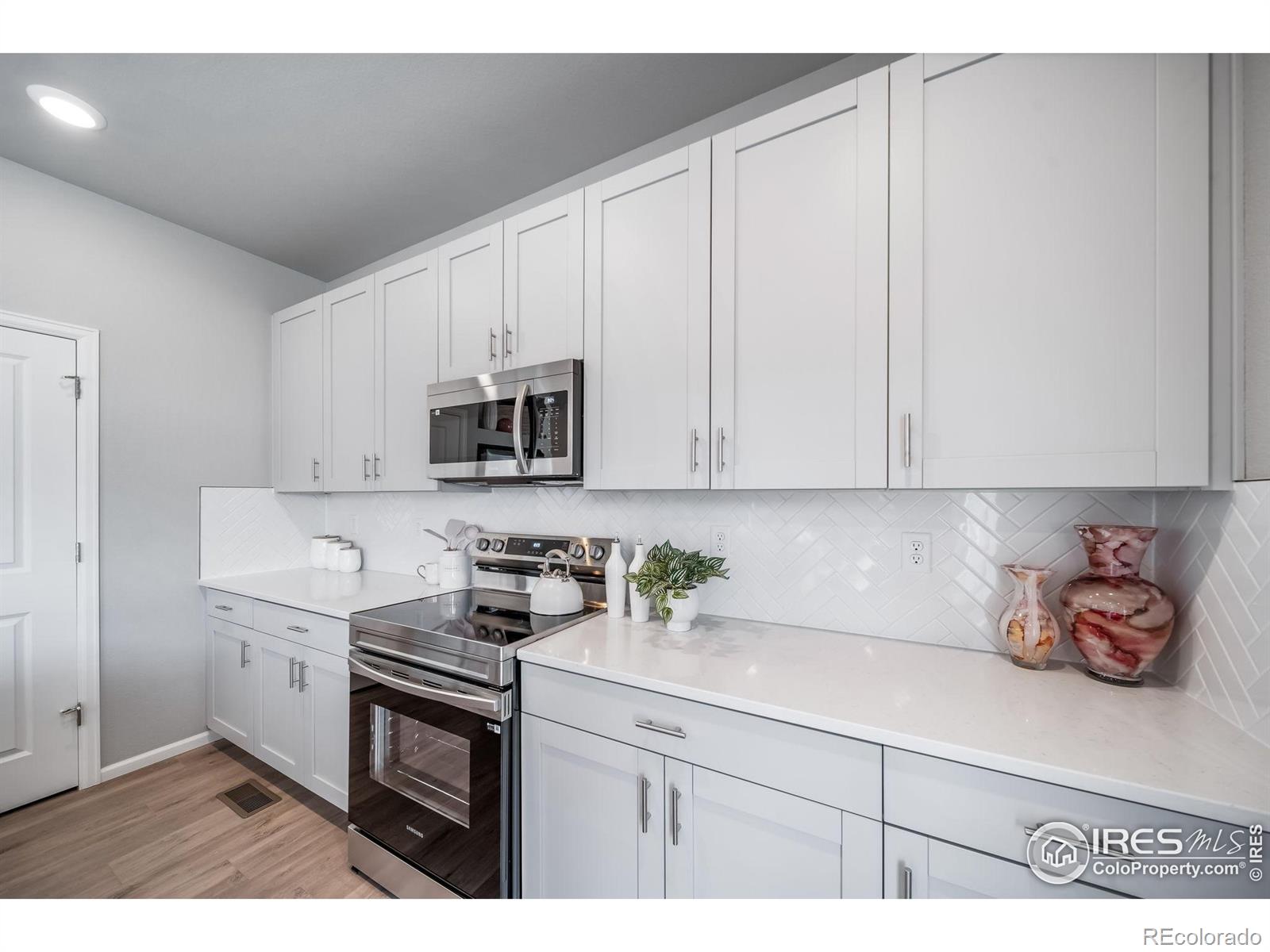 MLS Image #27 for 3892  sprucewood drive,johnstown, Colorado