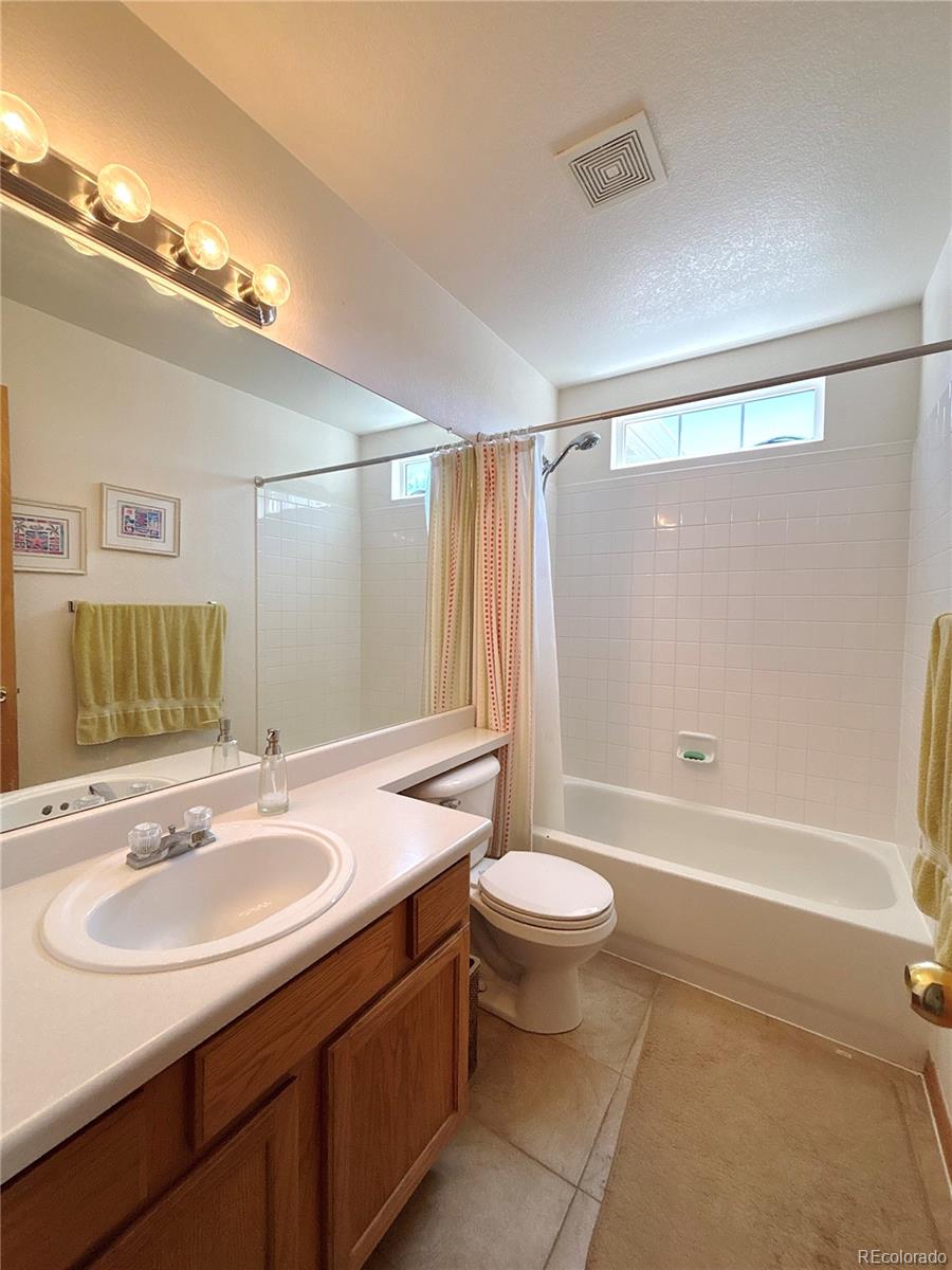 MLS Image #20 for 2835 s tower way,aurora, Colorado