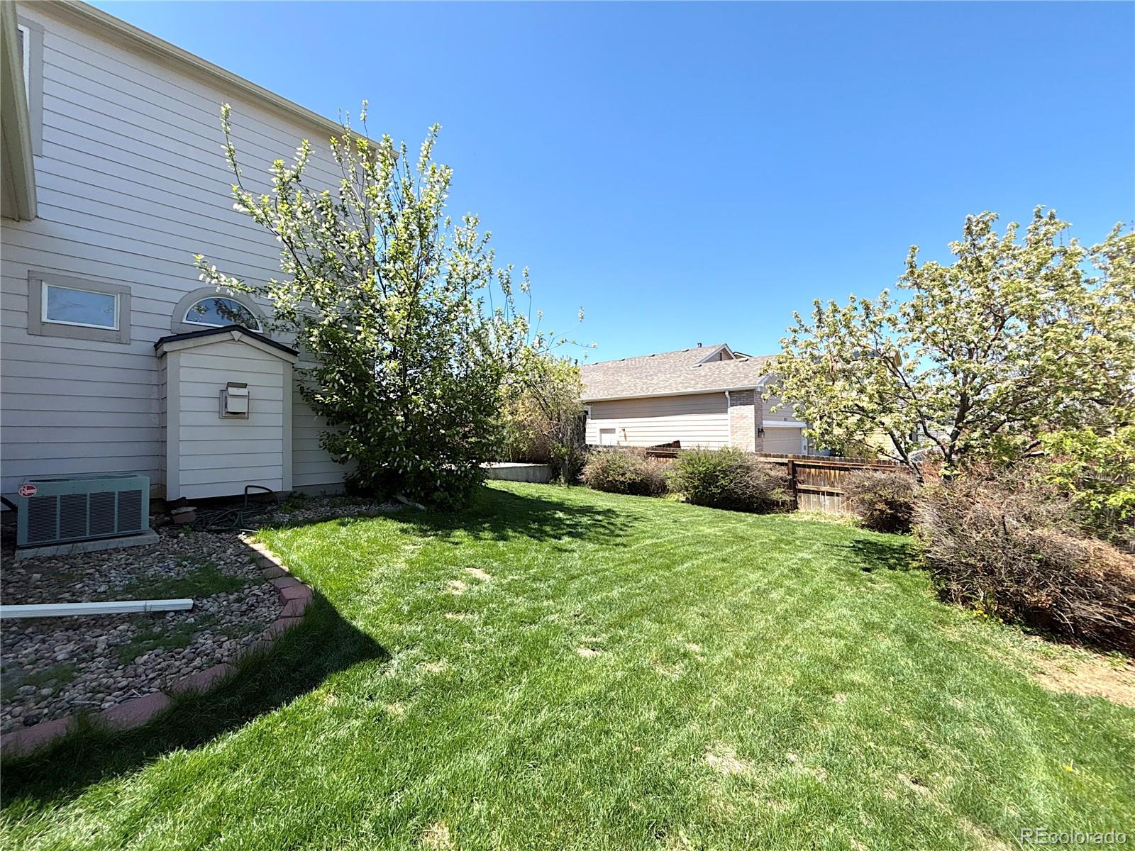 MLS Image #32 for 2835 s tower way,aurora, Colorado