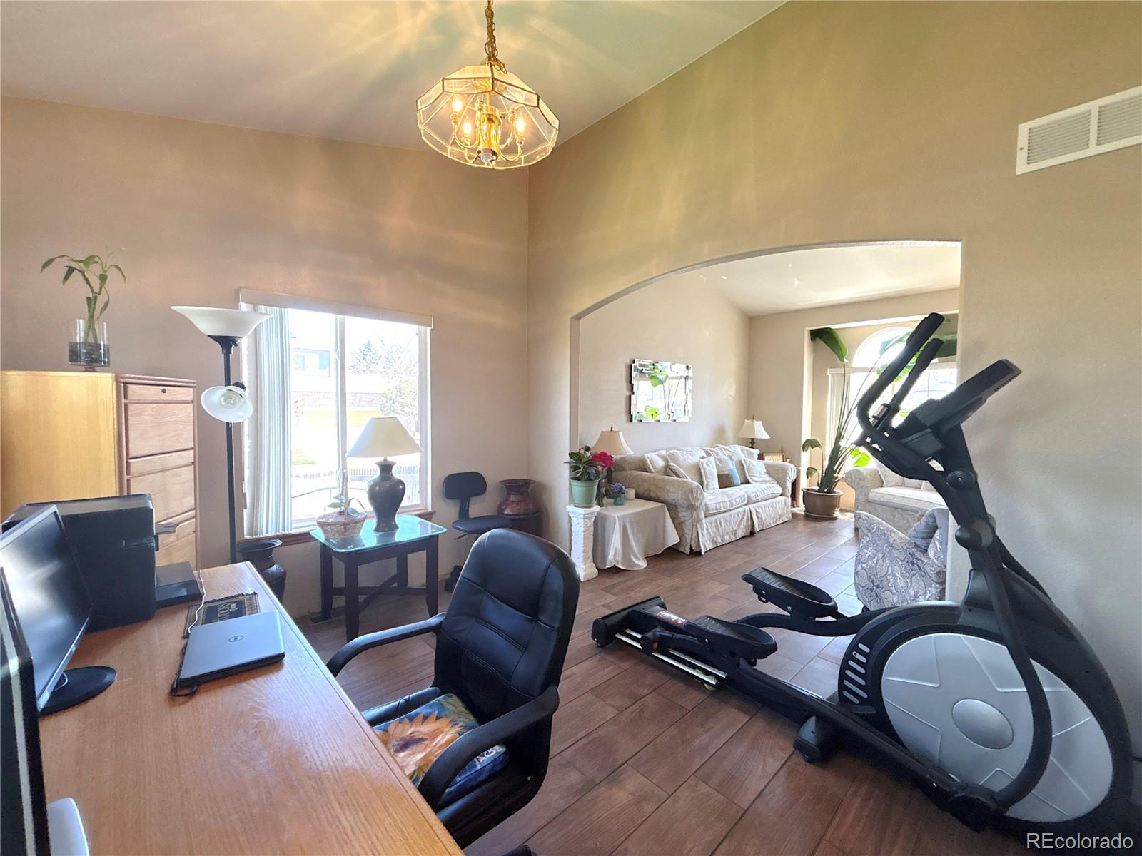 MLS Image #4 for 2835 s tower way,aurora, Colorado